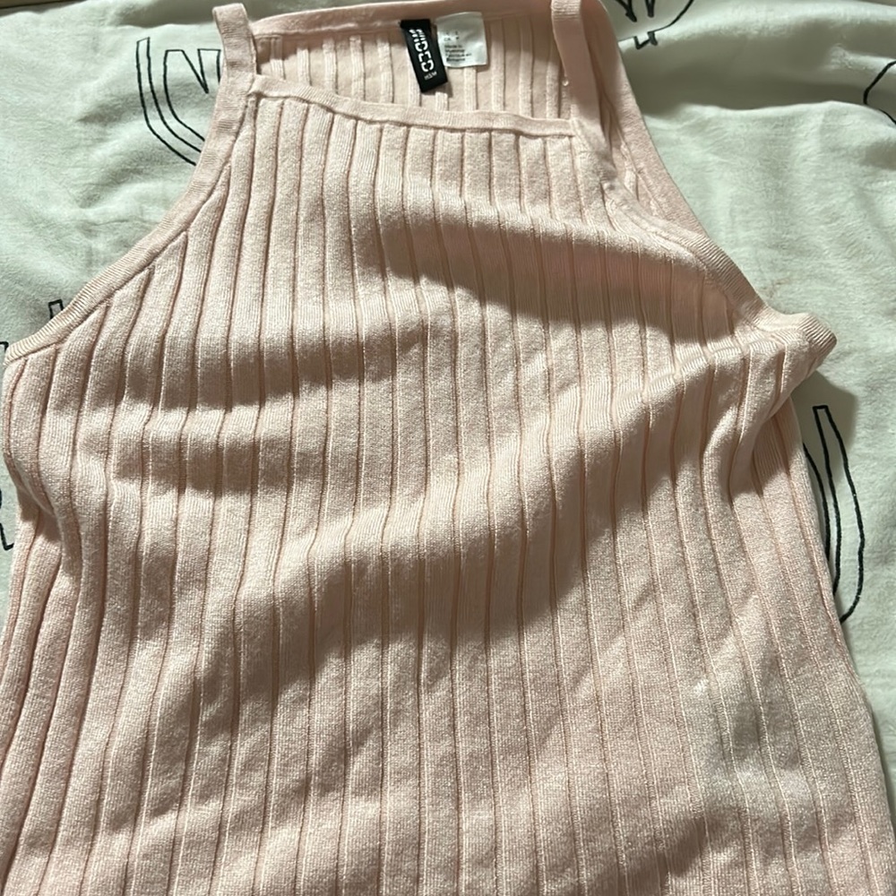 Pink crop top